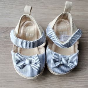NWOT Carter's baby girl sandals
